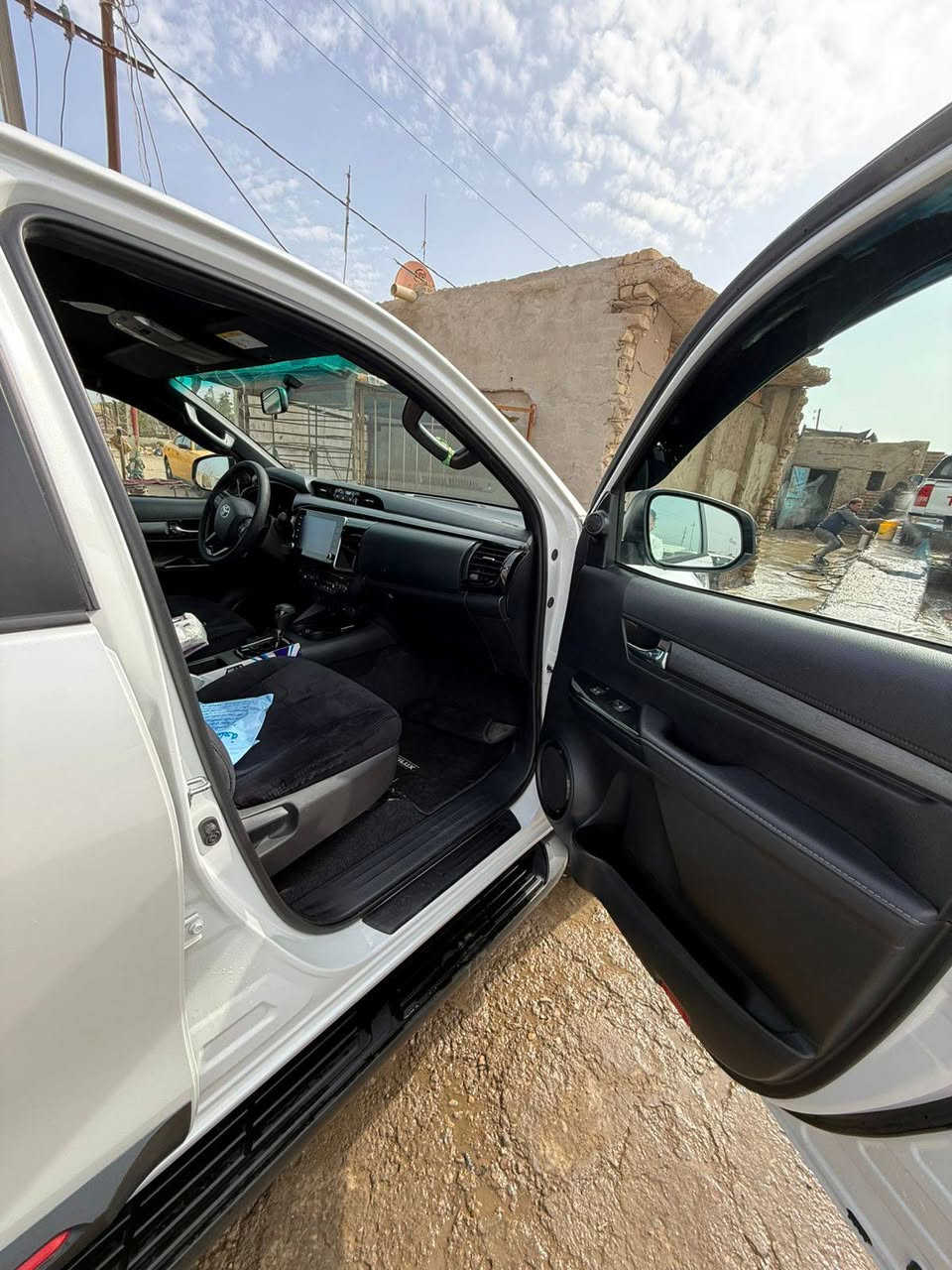 السلام عليكم هايلوكس ادفنجر موديل 2025 سعودي
ماشية 14 الف فقط رقم سليمانية بأسمي شخصياً
كفاله عاااامة
رادارت
كامرات 
حساسات
منفاخ
دوشمة
السعر /465
‏‪***********‬‏
ذي قار/ قلعة سكر
غير متواجد ع النت
