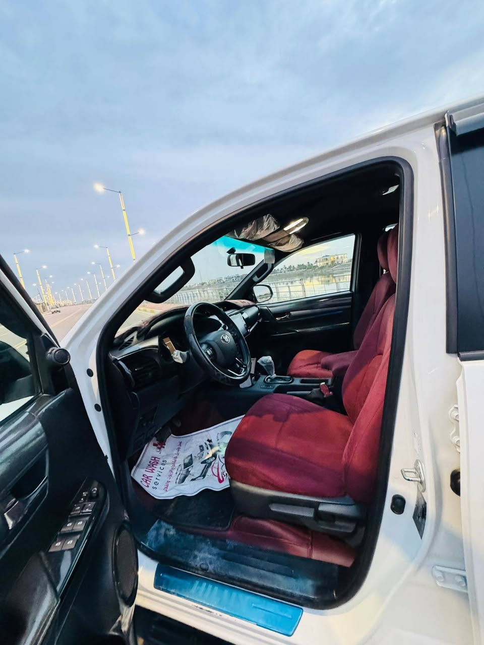 السلام عليكم
تيوتا هايلوكس  ادفنجر 2023 

#للبيع ماشيه 77 الف 

*********** للأ ستفسار  

مكان  السياره الأنبار الرمــــــــــادي
