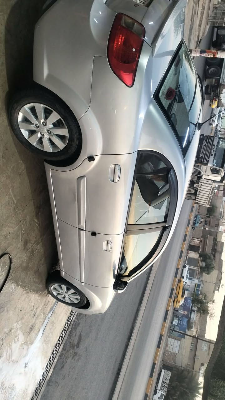 السلام عليكم
كيا ريو مواصفات برايد فول 
فتحه سلايت 
5 ويل كب 
تحكمات ستيرن 
تايات جدد
تبريد شرط 
اشاير بالمري
هزه ورقم جديد
شاشه كاميرا
سياره جاهزه من كلشي 
محرك 16 محرك وكير شرط

بيه بس بخ شويا بالباب وشويا بداير الجاملغ
السعر 102 بيه مجال بسيط 
***********
***********
