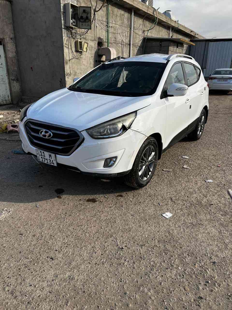 سلام عليكم توسان خليجي 2015بيه حادث مثل ماموضح بصوره ايرباكاته سليمات سابقن مكوفوله رقم بغداد الدولي مكاني بغداد الدوره غير متواجد على نت لتواصل ***********
