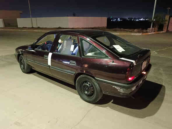 اوبل فكترا البيع
1992 محرك  18
سنوي منتهي 
كوبن بزن بيهه
شرط تحويل 
سقف سلات
سعر 36 بي مجل 
***********
***********
