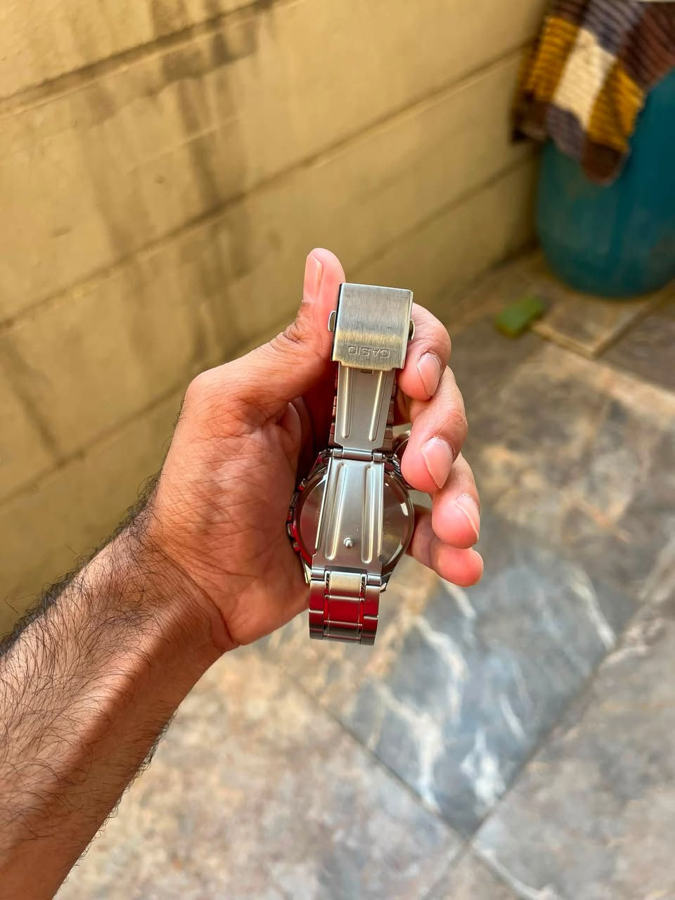 ثلاث ساعات من ماركه كاسيو اصليات
بعدهن جدد لوك  
وساعه وحده من ماركه بولو 
اصليات كلهن لابسهن 4 مرات يعني بعدهن لوك لوك


**إذا كنت صاحب هذا الإعلان وتريد حذفه لأي سبب، رجاءا أرسل رسالة إلى الدعم الفني**