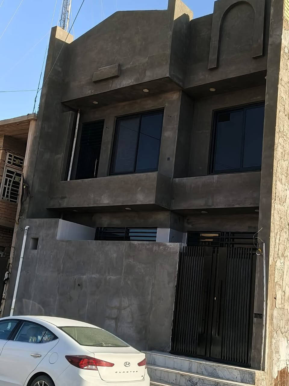 السلام عليكم
خلفه لباخ متفرغ شغل درجه اولى والتزام بلعمل 
لبخ جص . سمنت.  بورك . لبخ واجهات . 
لط داخل وخارج /طلس وفوم الواجهات 
***********
***********
