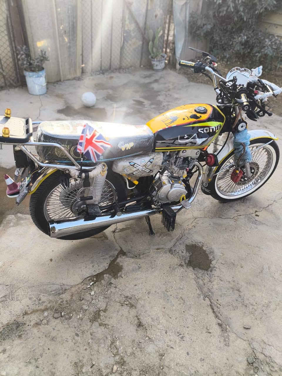 سلام عليكم دراجه تايكر 4كير موديل 2024 مابيه نقص شي دراجه عل فحص بيه ضربه بل تانكي 3وراق بيه السعر 850مجال بصيط رقم الهاتف *********** لتواصل
