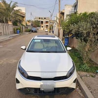 سيراتو 2024 مكينة 2000 فتحة كامره وحساس وشاشة كار بلي  مانع انزلاق تخم...