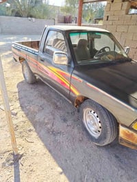 للبيع بيكم 92 السعر 30 وبيها مجال  07723871044