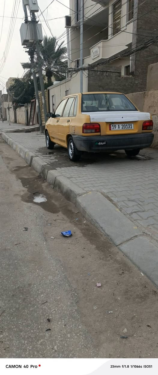 السلام عليكم سايبه مديل 12 رقم كربلاء نكليزي مصفره هيه أو غرامات كير مكينه مكفولات تخم تاير أو تخم أو ياله جدد السياره مصبوغه حزام جمالية مبدل بس دوس أو جاملغ كدام اليسره السياره بيها شاشاه أو كامره أو كامره دش كام أو بصمه سنتر لوك غرفتها جديده سعرها32 أو بيها المشط وا الدرايم شفت الجها اليمنه تعبانات ينزلن من سعرها أو آسف عاله الاطاله 
رقم***********
