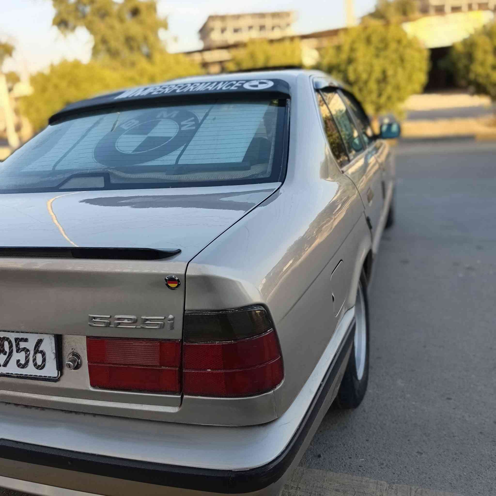 السلام عليكم بيم 525لسياره جديده لك باقي تفاصيل تصل عله هاذ لرقم***********📞☎
