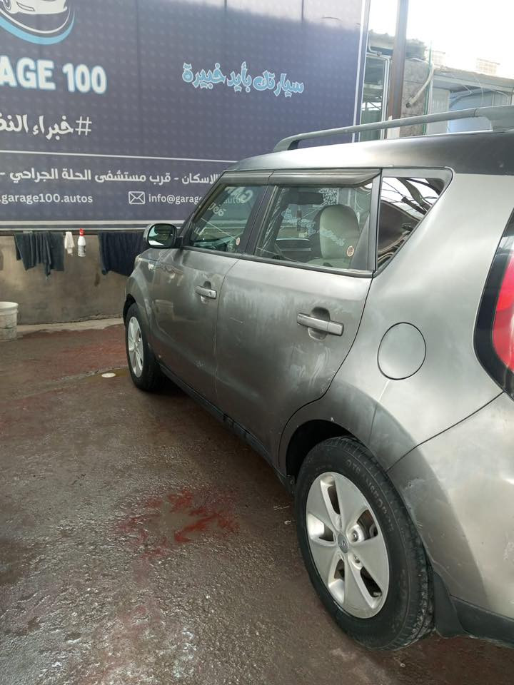 السلام عليكم صول ٢٠١٤ محرك ١٦٠٠ ماشيه ١١٢ ضربتها بنيد مبدل وجهه السايق بيها تبديل وصبغ وبيها بارد بل جهه الثانيه   بيها جراد ب اماكن تبريده يخبل منضمومه جديده شرط ولاكلوب مشتغل دوشمه جديده رقم بابل سعرها 105لل استفسار ***********
