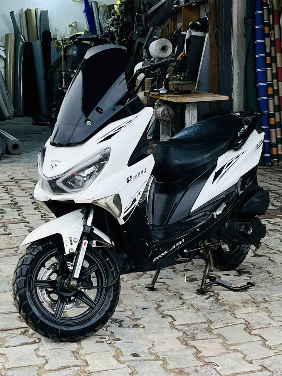 سترونك 2023 للبيع
سويج + بصمة تشغيل عن بعد وجهاز انذار سرقة
تايرات نضاف 100‎%‎
كهربائيات كاملة
شعلة ومعدل 
نضافة امامكم بالصور
هندر شغال
السعر 400 الف 
مكاني المقدادية شهربان
***********
