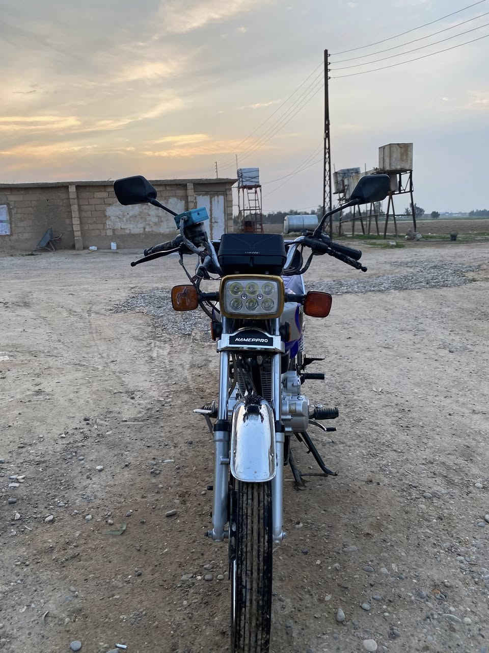 موطور نامي برو موديل 21خمسه كير محرك مامفتوح شرط شلعه ومعدل فول موطور مال جناي كهربائيات كلهن شغاله شرط مكان تكريت العلم  رقم ‭٠٧٨٧ ٩٠٩ ٩٣٠٠‬
