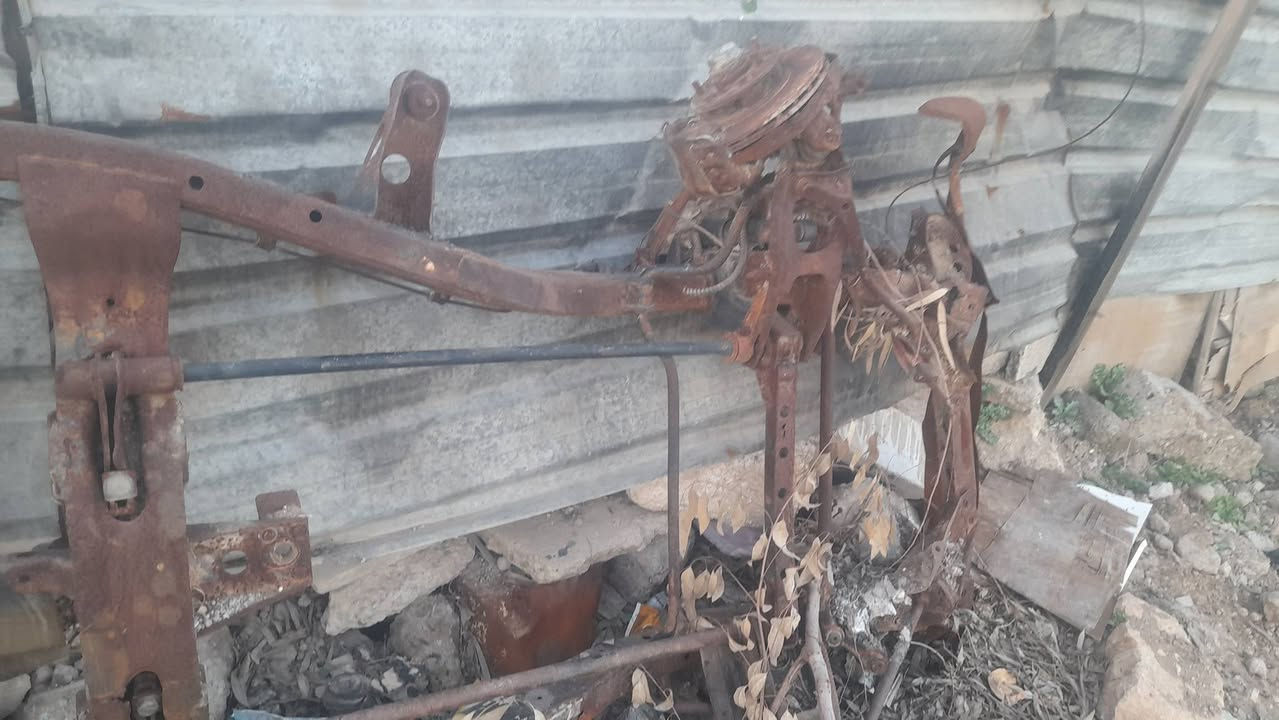 سلام عليكم اخوان هاي سياره للبيع مثل ما موضح اريد ابيعهة على رمضان بيش تفيدكم بالكيلو ماعرف


**إذا كنت صاحب هذا الإعلان وتريد حذفه لأي سبب، رجاءا أرسل رسالة إلى الدعم الفني**