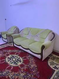 تخم تركي اصلي للبيع مستعمل 8 مقاعد السعر 200 الف الاتصال على 077042579...