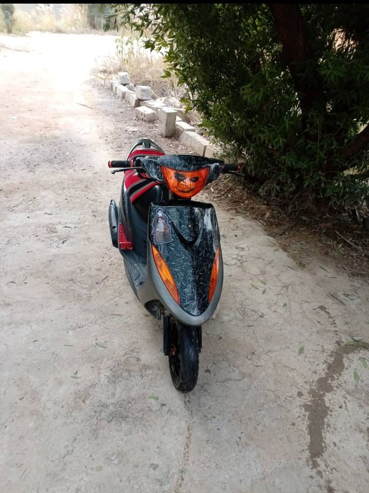 سلام عليكم ماكس عدله للبيع بوشه 49 مجفته مره وحده غراض اصليه وبيه غراض تزويد بسيط من
صالنصه رياضية FM
 كفرات ختم واحد جددد
يدات بريك امامي خلفي 
قبق عمبار 
مثل ما موضح بل صور واحله من صور بعد رايده ب 550 وبيه مجال راسني خاص وهذا رقمي بي واتساب ***********
