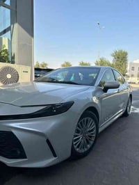 كامري ٢٠٢٥ هايبرد نص فول بصمه دخول ذكي  فقط فتحه ماكو  كلين تايتل كفال...