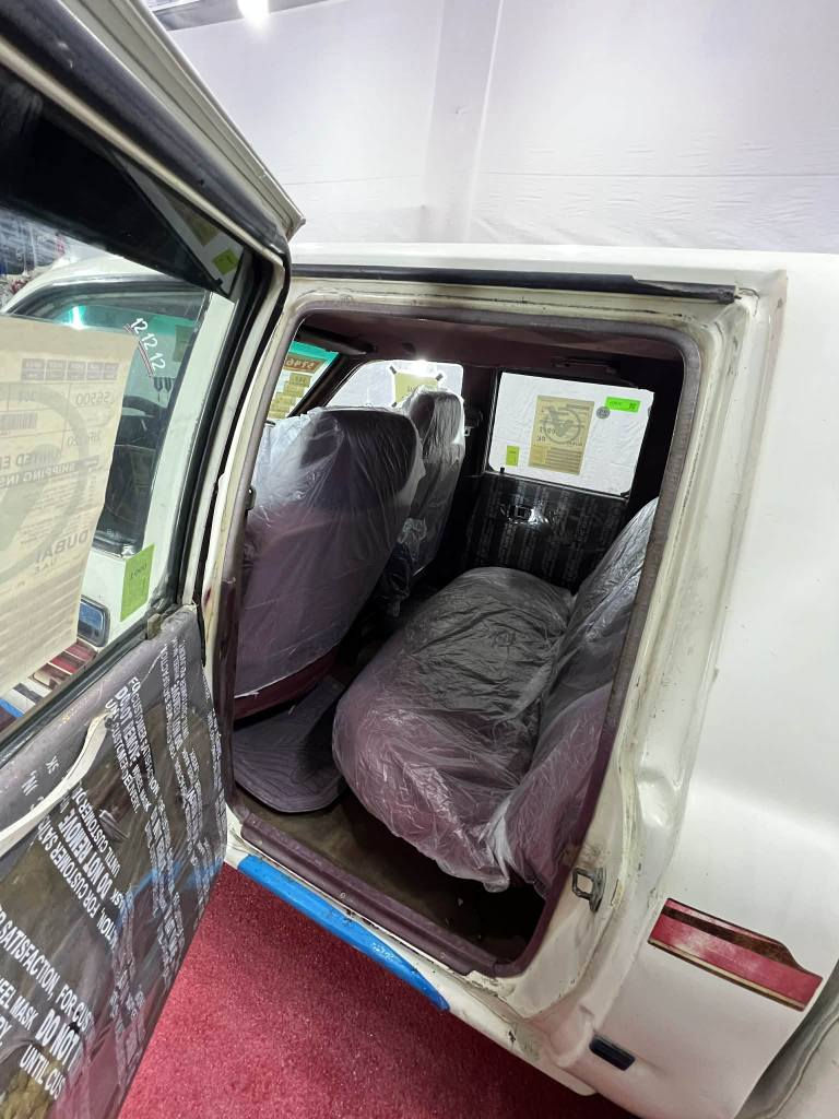 بەلەش بەلەش 
ماڵی کەسابەت ماڵی فەقیر 
پیکاب دێر مۆدیل 2007 مەنەفیستی لەگەڵە ماڵی مەدەنیو براوە بەشەرتە زۆر بی مەسرووفەو خاوێنە 
گێروو مەکینەو کارەبایو تندوو تۆڵیو پاوەروو گەرمیو لەیتو هەمووی مەزبووتە ناو دەری ڕیکو پیکە نریخیشی لەخوار بازارەو خایسیشی نیە وەرگەراو بەشەڕتە پیشیشی لیدراوی هیچ پیوە نیە ماڵی فەقیرە 
پاوەڕە ناو سورە بیلاد کابریتەڕە ویل کەپیشە بودی قولاپە 
شوێن رانیە *********** نرخ $21 رانية, السليمانية
