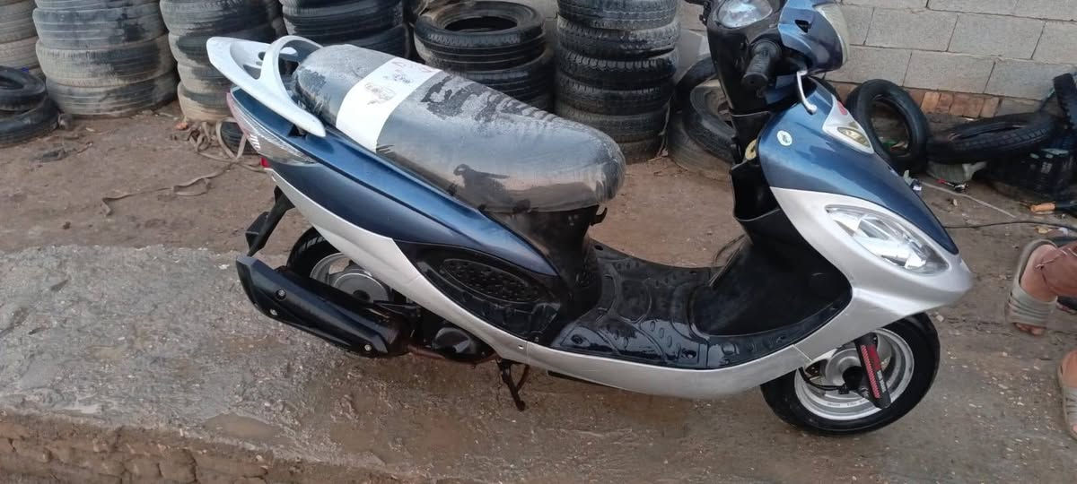 السلام عليكم دراجه كامكو فحل يباني كفاله عامه صار 4شهر من ماخذه رمبه لسعر 850 عنواني قضاء الرفاعي رقم تلفون ***********
