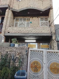 الدار معروضه للبيع مساحه 100 متر ثلاثه غرف نوم وصاله طابقين بيت كامل ا...