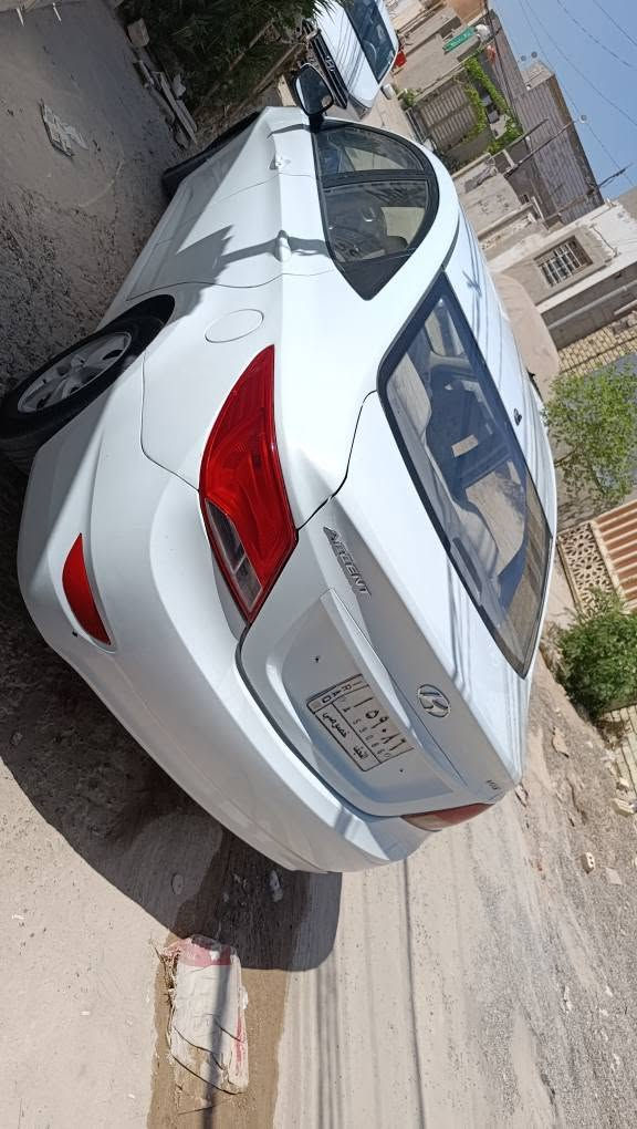 اكسنت للبيع موديل  2015 خليجي محرك 1400
السياره بيه دحجات مكانات ابيع حزام 
مكينه كير كفاله تبريد منظومه جديده ثلج تخم تاير حداديه  زينه 
رقم نجف 
مداور. مكانه السياره نجف
استفسار ***********
السعر 77وبيه مجال النجف, العراق
