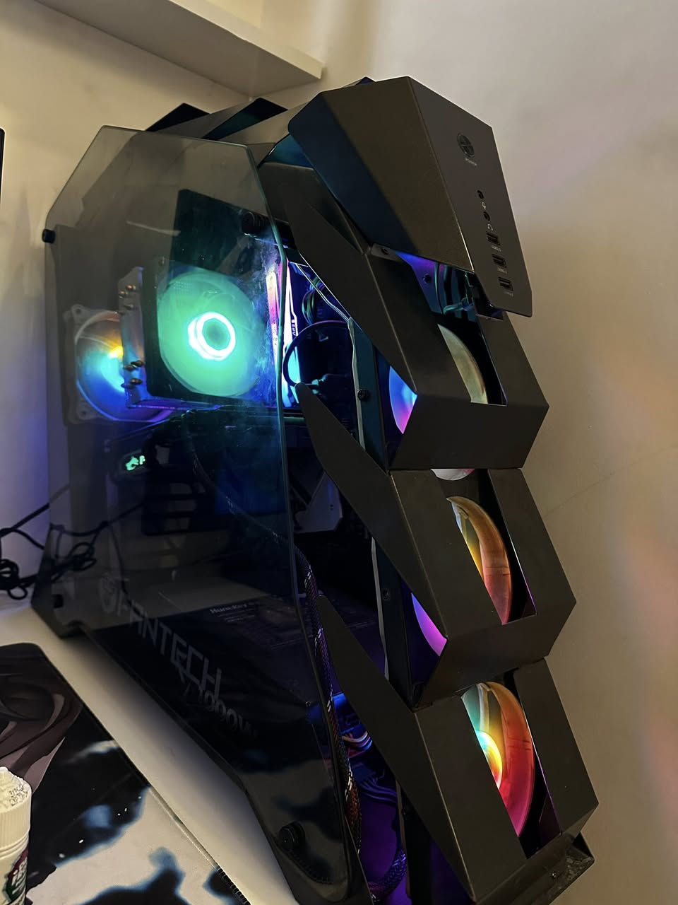 السلام عليكم
تجميعة العاب للبيع
المواصفات :-
CPU : R7 3700X +Air Cooler
GPU : RTX 2060Super 8GB msi
MB  : X570 Asrock 
RAM : 2x8 3200MHz LEXAR RGB 
M.2  : 256GB  
HDD : 2TB 
PSU  : 1000W Bronz 
Case Fantech CGX7

السعر 750 الف قفل
مكاني بغداد


**إذا كنت صاحب هذا الإعلان وتريد حذفه لأي سبب، رجاءا أرسل رسالة إلى الدعم الفني**