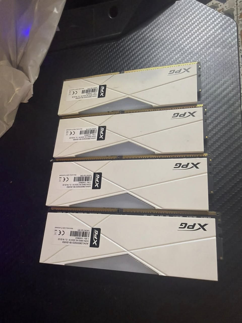 رامات للبيع
اربع قطع كل قطعة 32gb ddr4 تردد ٣٦٠٠

القطعة ب٣٠٠ الف 

مكاني بغداد/كرادة

تجي تفحص و تاخذ للتواصل

0780 833 4166
