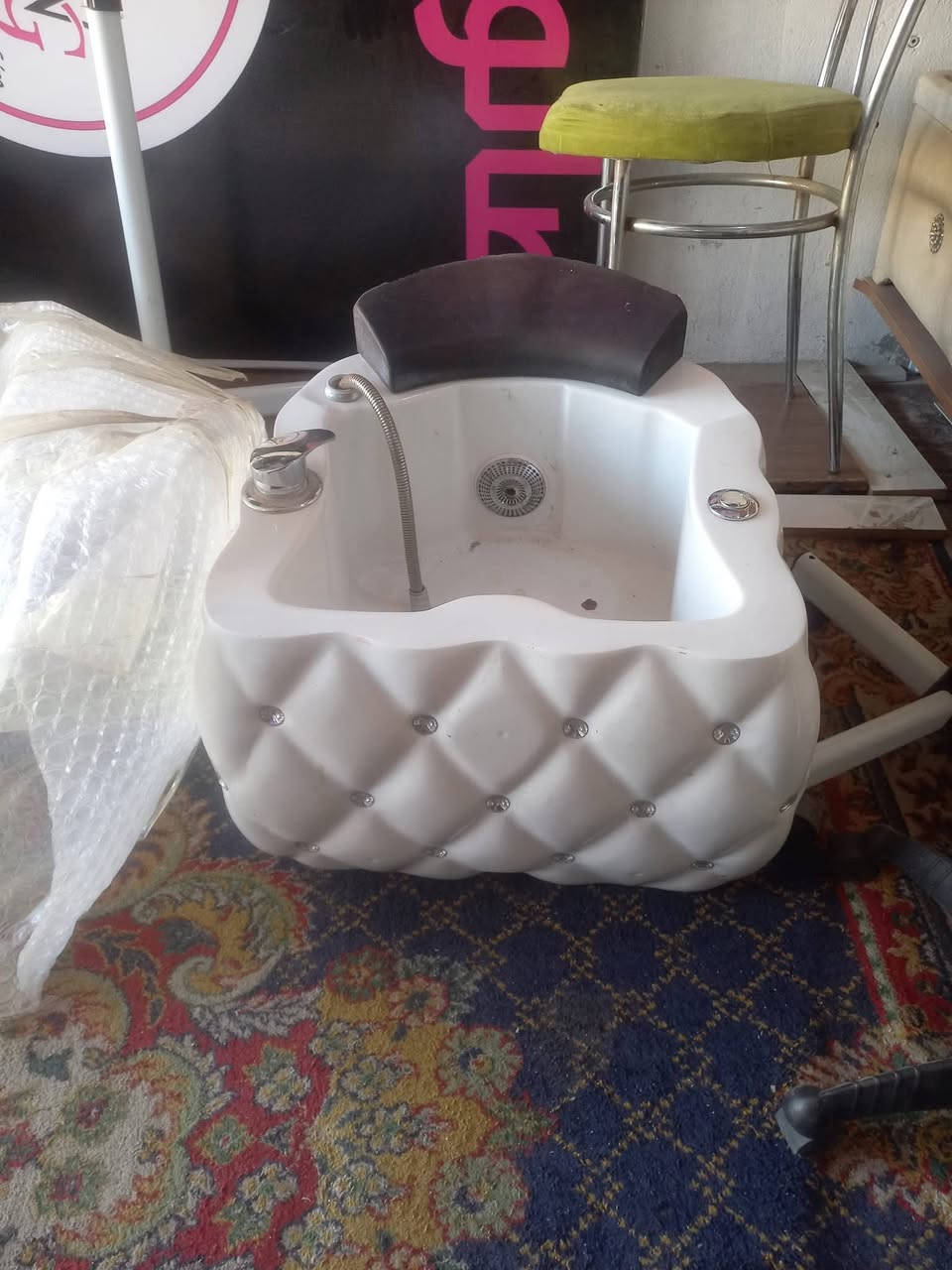 غراض صالون للبيع
مكان بغداد 
تواصل على الخاص


**إذا كنت صاحب هذا الإعلان وتريد حذفه لأي سبب، رجاءا أرسل رسالة إلى الدعم الفني**