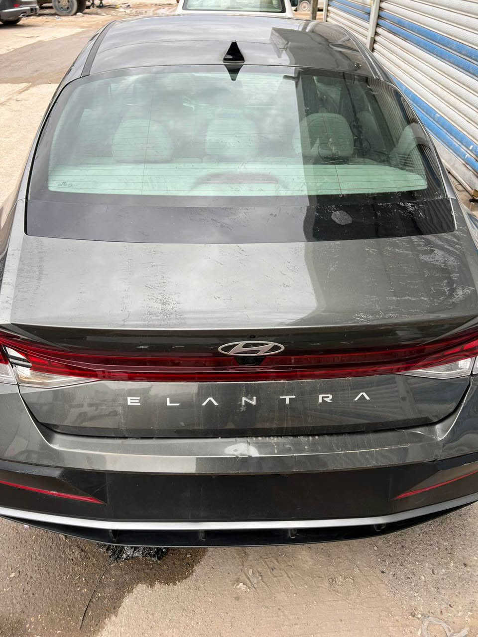 سلام عليكم 
الانتره 2024 
حره بدون رقم  فول مواصفات 
حادث جاملغ خلفي فقط ما واصل الصندوق 
السعر ١٣٨ وبيها مجال قليل للاستفسار *********** Singapore
