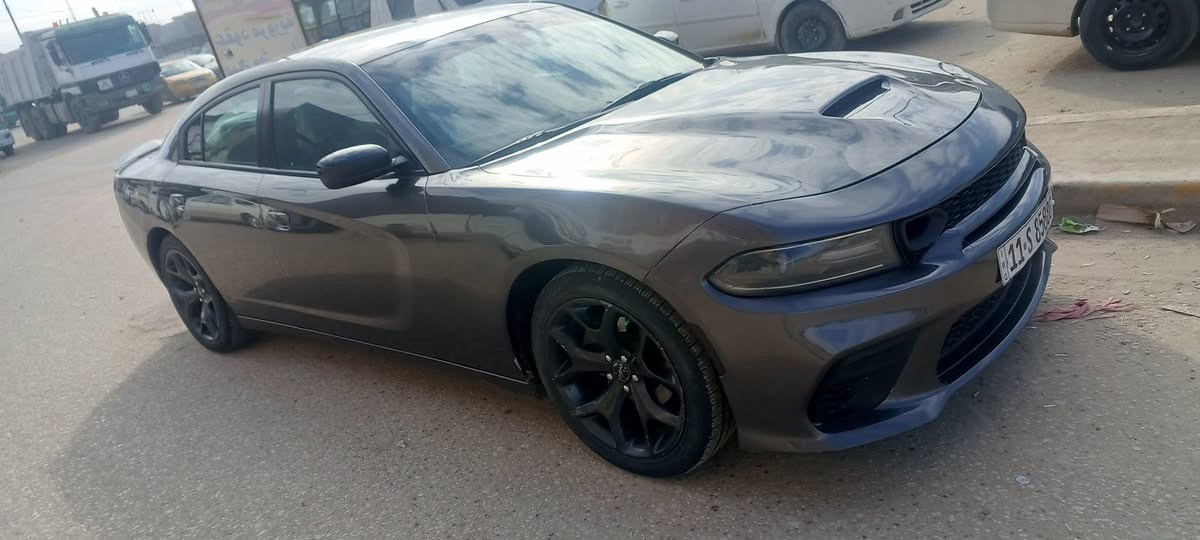 موديل 2020اصيل امريكي حادثها جاملغ وبنيد مكينه 3600 سياره رقم انجليزي سنويه 28 تحويل ثاني كير ومكينه وحداديه تخم تاير تبريد كله جديد ماشيه 66 سياره 

مكانها حله بابل نادر السعر 175 بيها مجال 

***********
