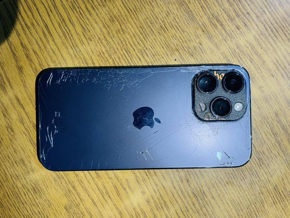 ايفون 14برو ماكس
ب 81
ذ 265
مكفول فقط ضهر مكسور
مكان بغداد
رقم
***********
السعر 750 وبي مجال قليل
