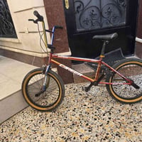 بايسكل BMX • سبع ألوان • مستخدم قليل