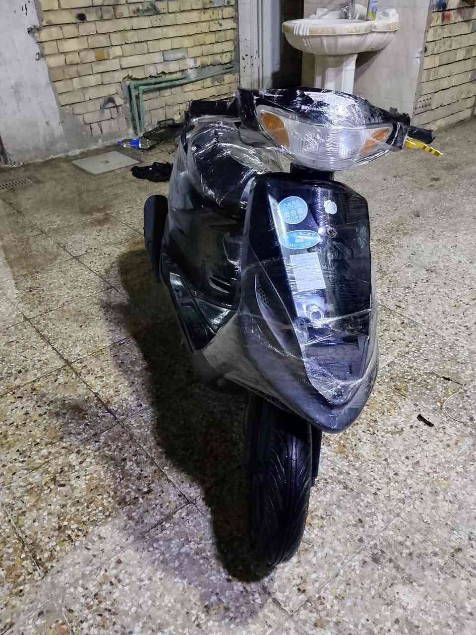 سلام عليكم ماكس قجمه لل بيع السعر250وبيه مجال  حك الجيه الدراجه نضيه لل أمانه الرقم ***********بكاني بغداد العبيدي بس الشراي موازي بيعتهه
