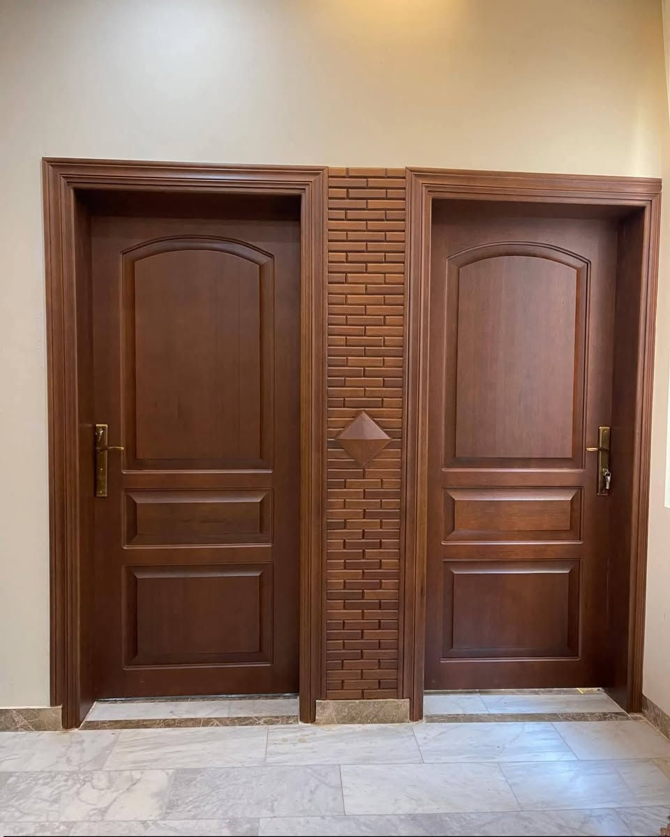 نجاره ابو يوسف للابواب العراقيه شغل درجه اولى وكان بغداد متواجد على الواتساب***********
