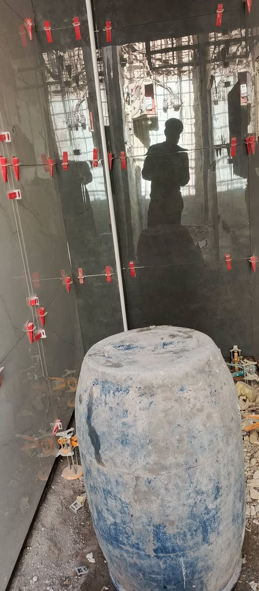 لباخ متفرغ شغلي واجهات طلس ديكورات  مطابخ حمامات بورسلين جداران ارضيات  ولاسعار مناسبه ***********
