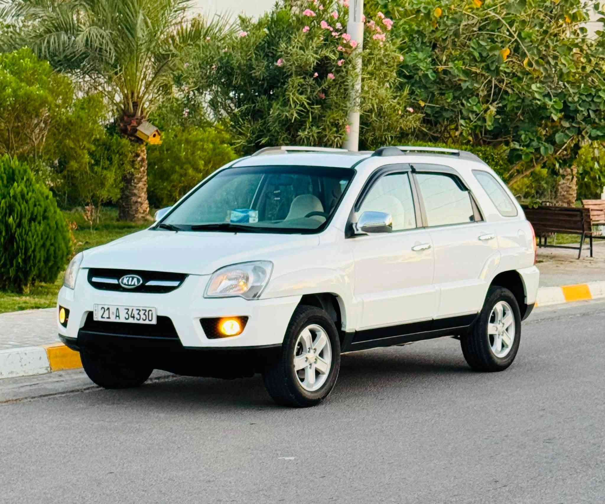 سبورتج 2009خليجي فول 1/1
سعر مناسب 107$مجال بسيط 
رقم سليمانيه دولي سنويه لل2031هزه جديده 
شرط الغرامات والتحويل
ماشيه 160km
⛓️‍💥محرك 2000/دوش ممفتوح  شرط لاتبخير ولاتنقيص 

⛓️‍💥كير اتوماتيك بدون اي عيب مال بيت"

تدفئة /تبريد/كهربائيات/صدر/تايرات/كلها مكفوله 
مواصفات فتحه داخل صاج أربعه دسك 
⚒️سياره استخدام شخصي جديده برغي ما ناقصها 

⚒️سيارة بيهابالبونيد وبالباب بدون حادث شرط سونار مع صورⓂ️

السعر 107$💸

تايرات 4️⃣ جديدة 🆕

صدر امامي خلفي كلا جديد 🆕 
مكان السيارة صلاح الدين تكريت الديوم
رجاءً ما أقفل سعر بالتلفون تعال وتدلل 
للاستفسار

***********
