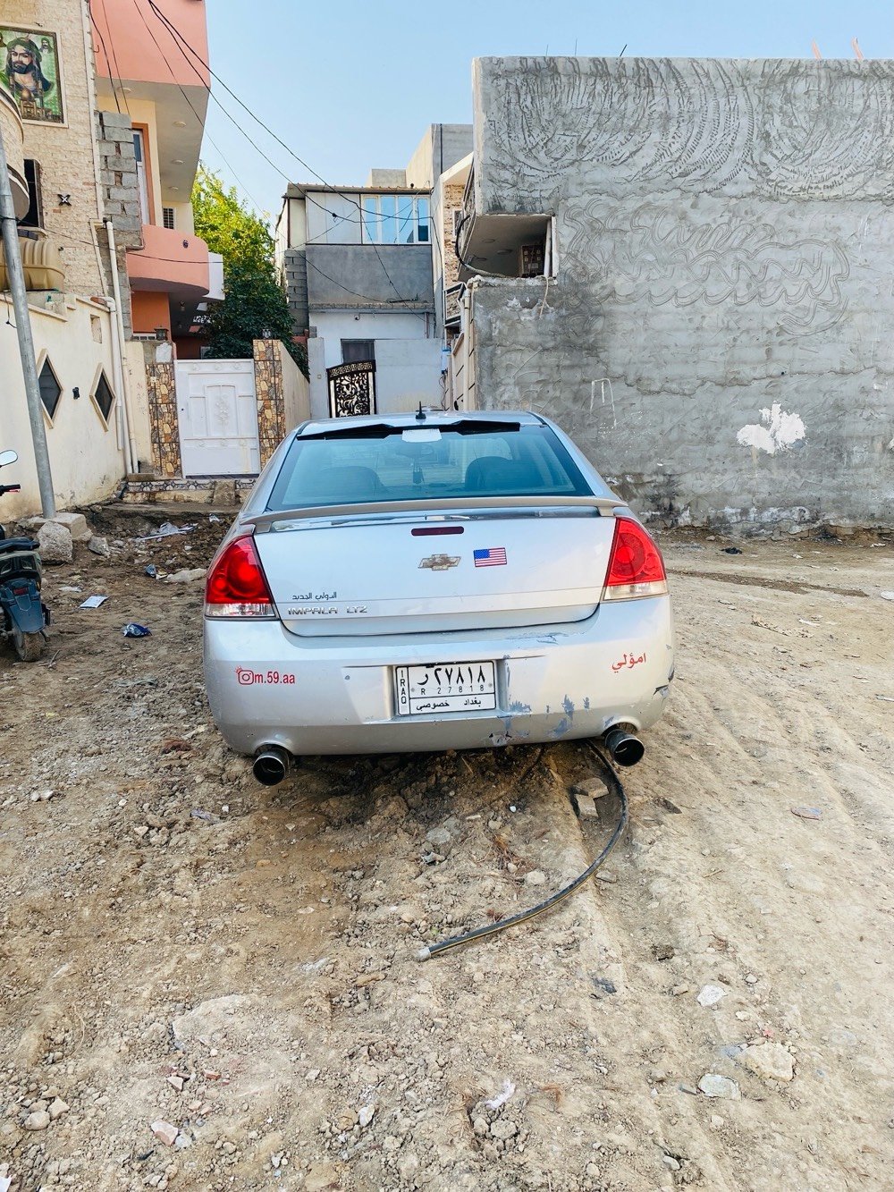 

سيارة إمبالا موديل 2012 للبيع. لونها فضي بحالة جيدة، وتم استخدامها بعناية. المقاعد من الجلد والعجلات بحالة ممتازة. مثالية للاستخدام اليومي ولديها مساحة واسعة من الداخل. السعر قابل للتفاوض.