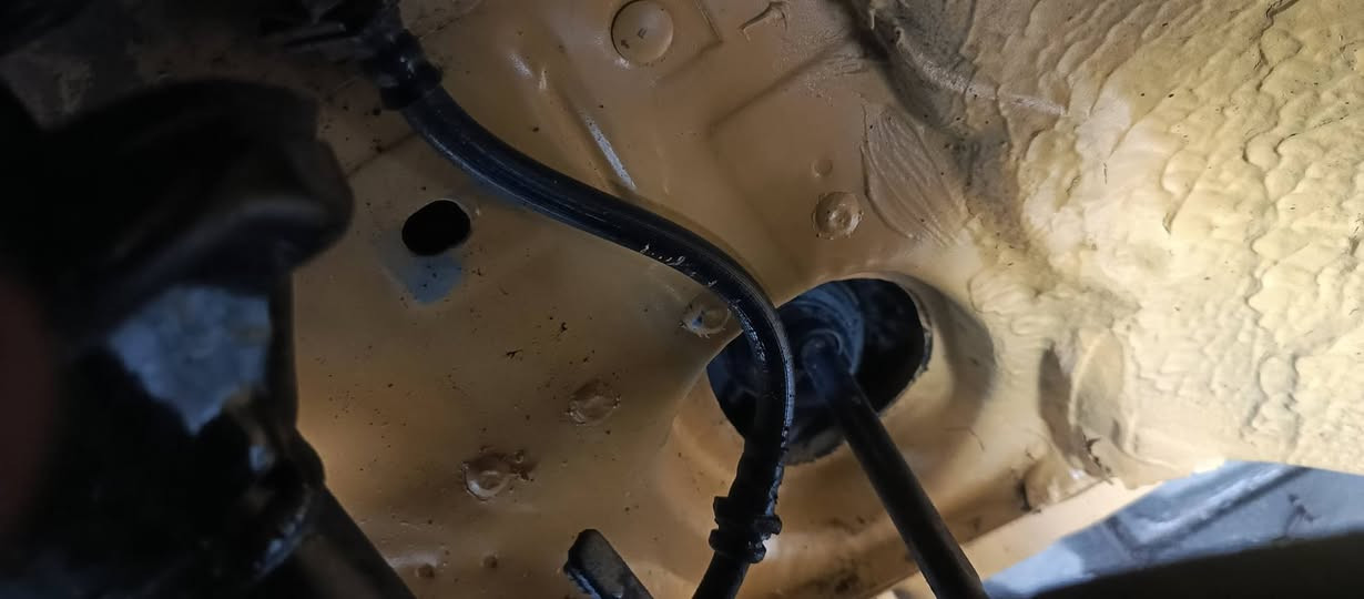 سياره سايبه 2011رقم الماني مشروع وطني سياره مصفره هيئه وغرامات سياره كير ومحرك  مكفولات كلج جديد نوزلات جدد ضفيره جديده عبوه جديد مال تانكي دوشمه عامه جديده سياره بيها 3قطع بيهن صبغ وبنيد وجاملغ وبعض الملاحظات دعاميات جدد لايت بكليت جدد سياره جاهزه كل نقص مابيها نقصه بس شحن كله مربوط تبريدها اخون موديل 2011 لاحد يكتب تعليق سلبي هاي سياره كدام عينكم ***********/***********
عنوان بغداد المدينه
