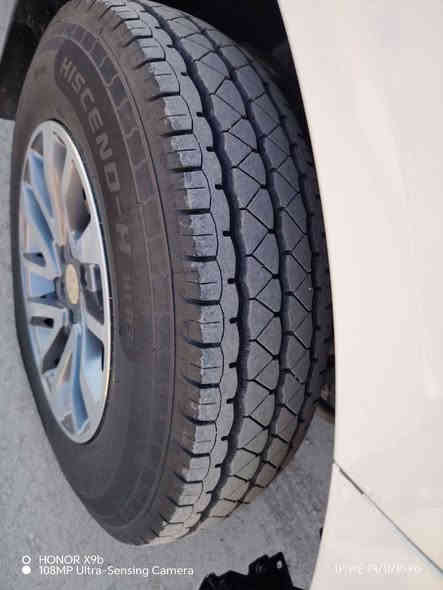 السلام عليكم 
نيفارا الشكل الجديد 2017 كير عادي ، بانزين ،
رقم بغداد مميز ،
نص تحكم ،
فئة SE ،
مشروع وطني سنوية ل 2028 ،
سيارة جاهزة على اخر حباية ،
السعر 147 ورقة وبيه مجال بسيط ،
***********
***********
