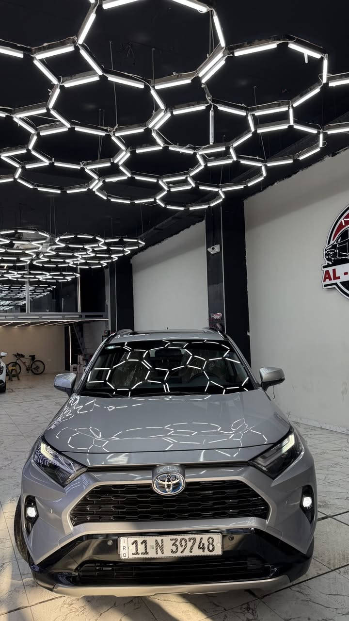 السلام عليكم
للبيع RAV4
موديل 2024
السياره خليجيه وكالة عبداللطيف
ماشيه 49 الف
فول مواصفات 
رقم بغداد 
السياره نضربت بيدي قبل كم يوم بدون ايربكات
نضرب عندي الباب الامامي والخلفي اليمنى 
الامامي بدلته نفس الون مطابق 100‎%‎
والخلفي اشتغلته على البارد يم سفيان والي يعرف سفيان يعرف شنو شغله 
رجعت السياره تخبل واني من اخذته مبدله دعاميه 
يعني ابيعلك السياره قطعه مبدله نفس الون وقطعه بارد 

مكاني بغداد العامريه 
السعر 25،000$ وبيها مجال 

*السياره صايره  عليه فوك ال 36،000$ 
رقمي :-***********
