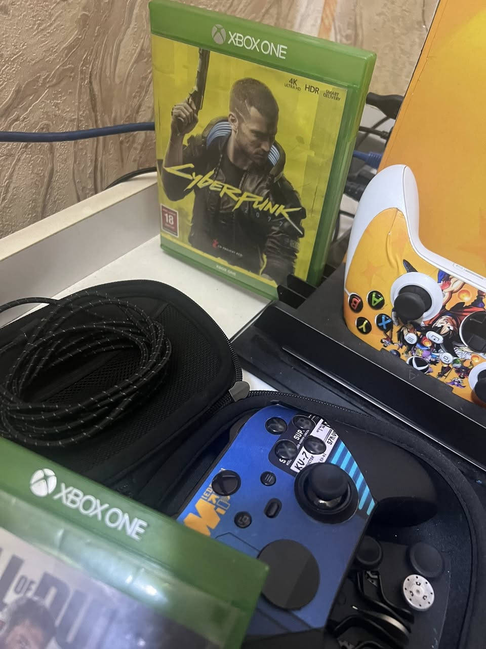 سلام عليكم شباب ‏السعر 675الف￼ ‏Xbox series X ￼ جميع ملحقاتة كاملة مع يد عترافية مع ستان مروحة لجهاز مع زوج قراص العبتين مع شتراك اني مشترك سنة بس ماعرف جكد باقي لو5تشهر لو6تشهر
‏كل الملحقات كاملة كل قطعة كرتونة موجودة ￼
‏الجهاز مبدل CD والسيد القديم مالته موجود أنا بدلته بالبيت حتى عندي صور قبل لا أفتح الجهاز ￼ بس كل شيء ما بية الله شاهد على كلامي الجهاز مال البيت وتجي للبيت تأخذه وتطلع راض إن شاء الله ويا لعبة 
مملوكة رز نت Evil4
‏مكاني بغداد أي استفسار اتصال 
*********** ￼
