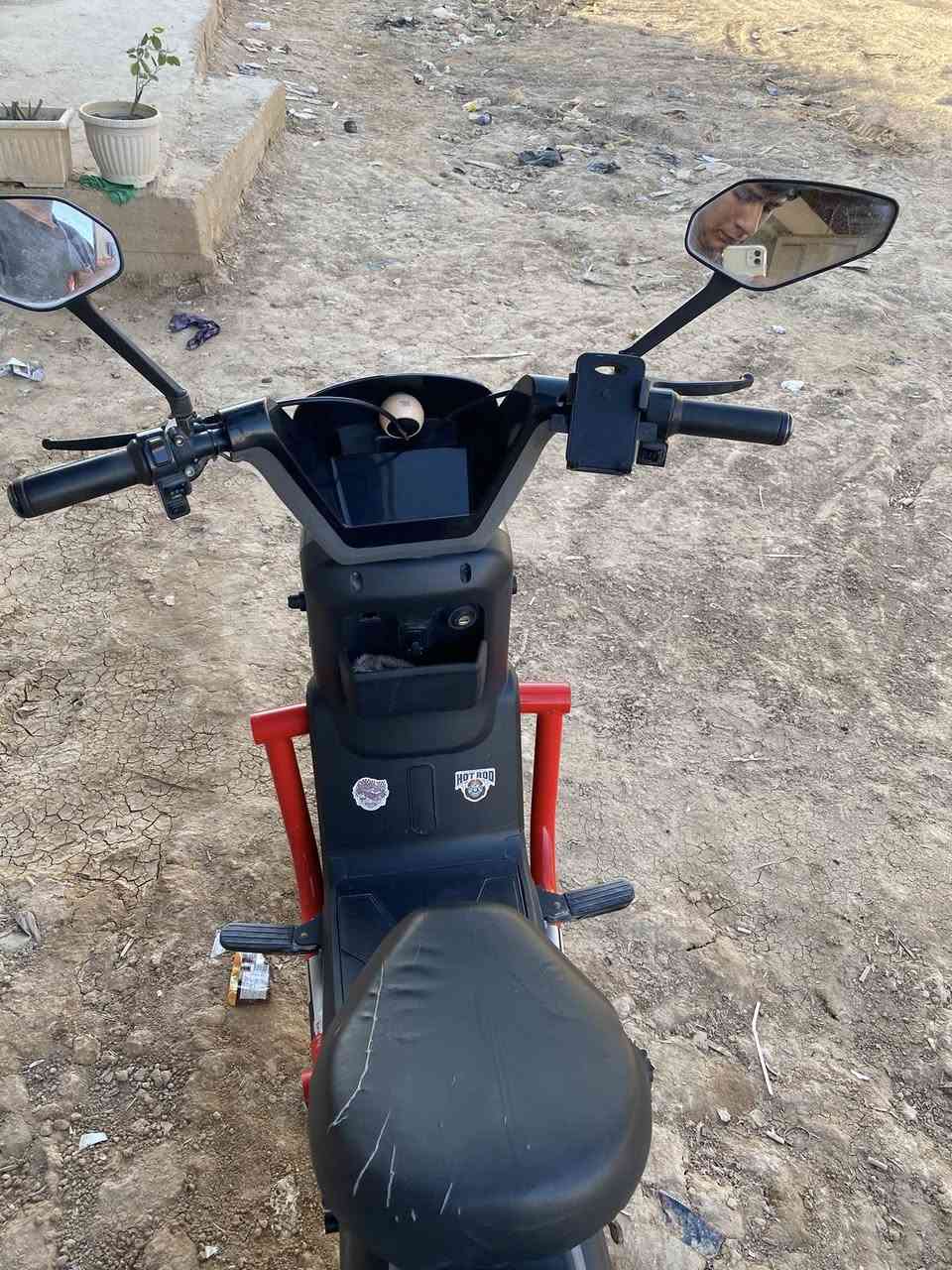 سلام عليكم دراجه شحن نوع فيرا موديل 2023
حجم 16 ماشيه 4466 بطاريات جدد تايرات جدد بريك امامي بك لايت مع الابريك  انذار سرقه تشتغل بصمه وسويج 
وبيها نسختين لايت عالي ناصي شاحنه جديده الشحنه الوحده تمشي 30 كيلو السعر 285 قفل مكاني بسمايه ناحيه الوحده رقمي للتواصل واتساب ***********؟

