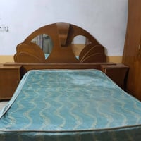 غرفة نوم • للبيع