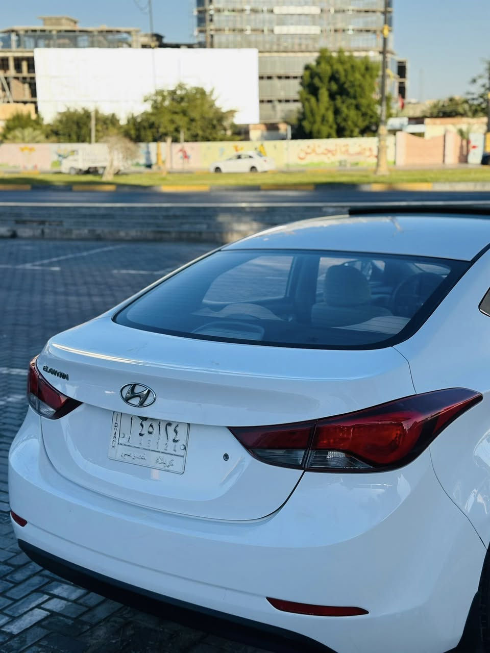 النترا 2015 خليجي 
فول مواصفات للاخير 1/1
مكينه 1800 دوش المرغوبه 
مكفوله من الصبغ والتبديل والحادث كفاله عامه 
رقم كربلاء مشروع وطني تحويل مباشر 
للاستفسار 
***********
