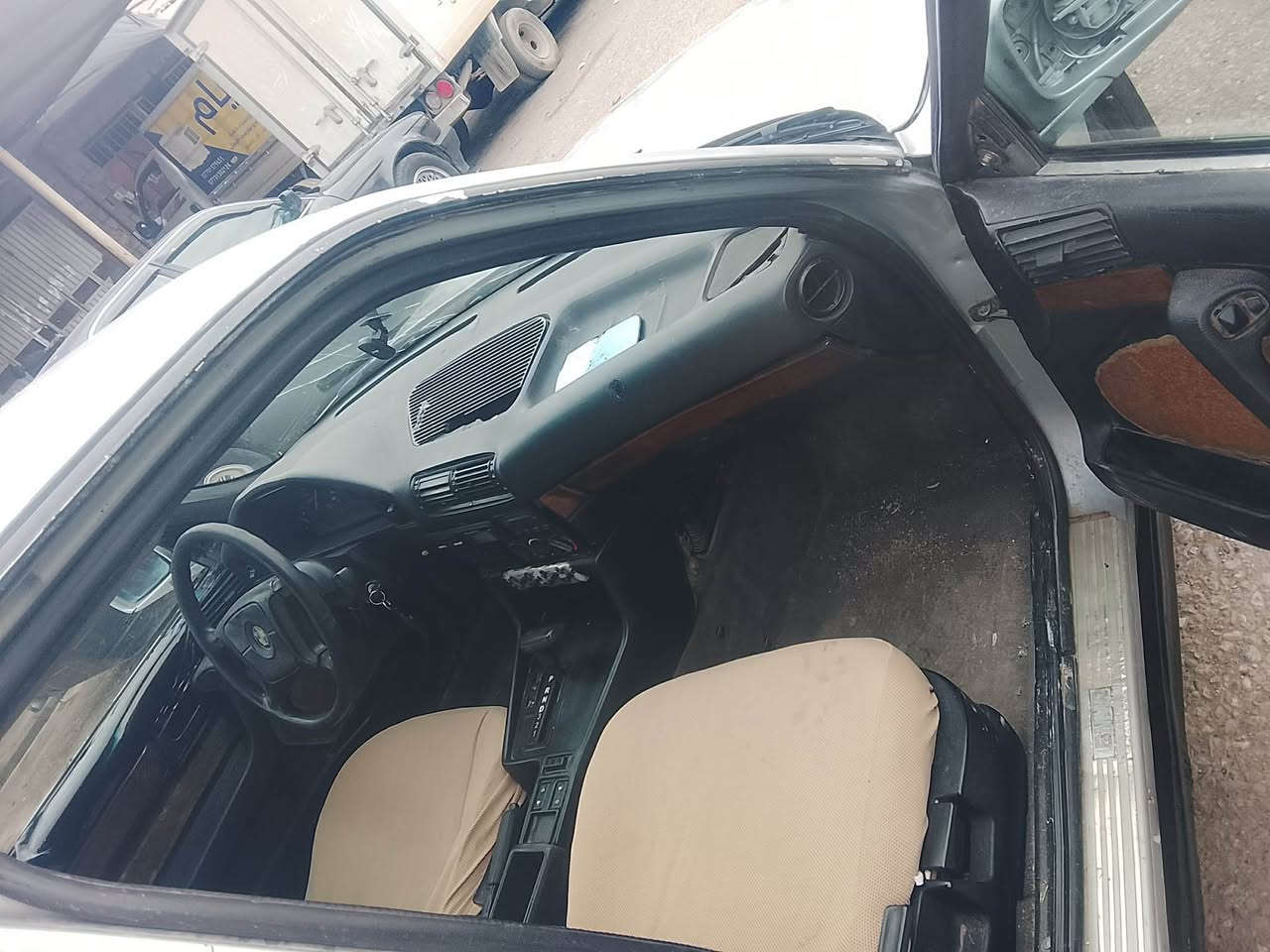 Bmw520Ai
مۆدێل1994
ئۆتۆماتیک
4تایەی تازە
کارەبای بێ عەیبە
بەشەرتی گێر و مەکینە
سەیارەکە ئارمی پلاستیکی سلێمانی بووە ئارمەکەی ونن بووە بەشەرتی ئەوەی مالی کەس نەبێت
سعري17وەرەقە و معامله
موشتەریت نامە بنێرە لە خزمەتام كالار, السليمانية


**إذا كنت صاحب هذا الإعلان وتريد حذفه لأي سبب، رجاءا أرسل رسالة إلى الدعم الفني**