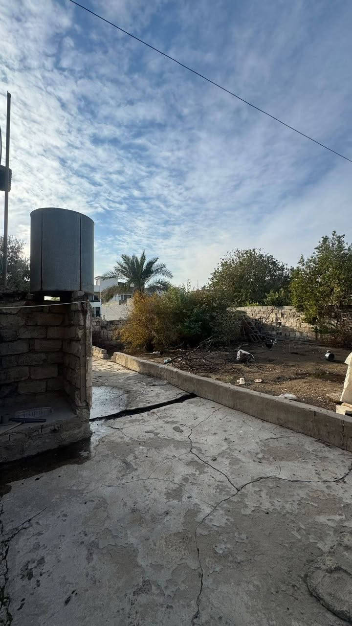 بيت بحساب ارض 
للبيع حي الطيران 
قرب مطار الموصل 
المساحه 500
للاستفسار الاتصال 
‏‪ 0751 729 3820
‏‪0770 178 4147‬‏
