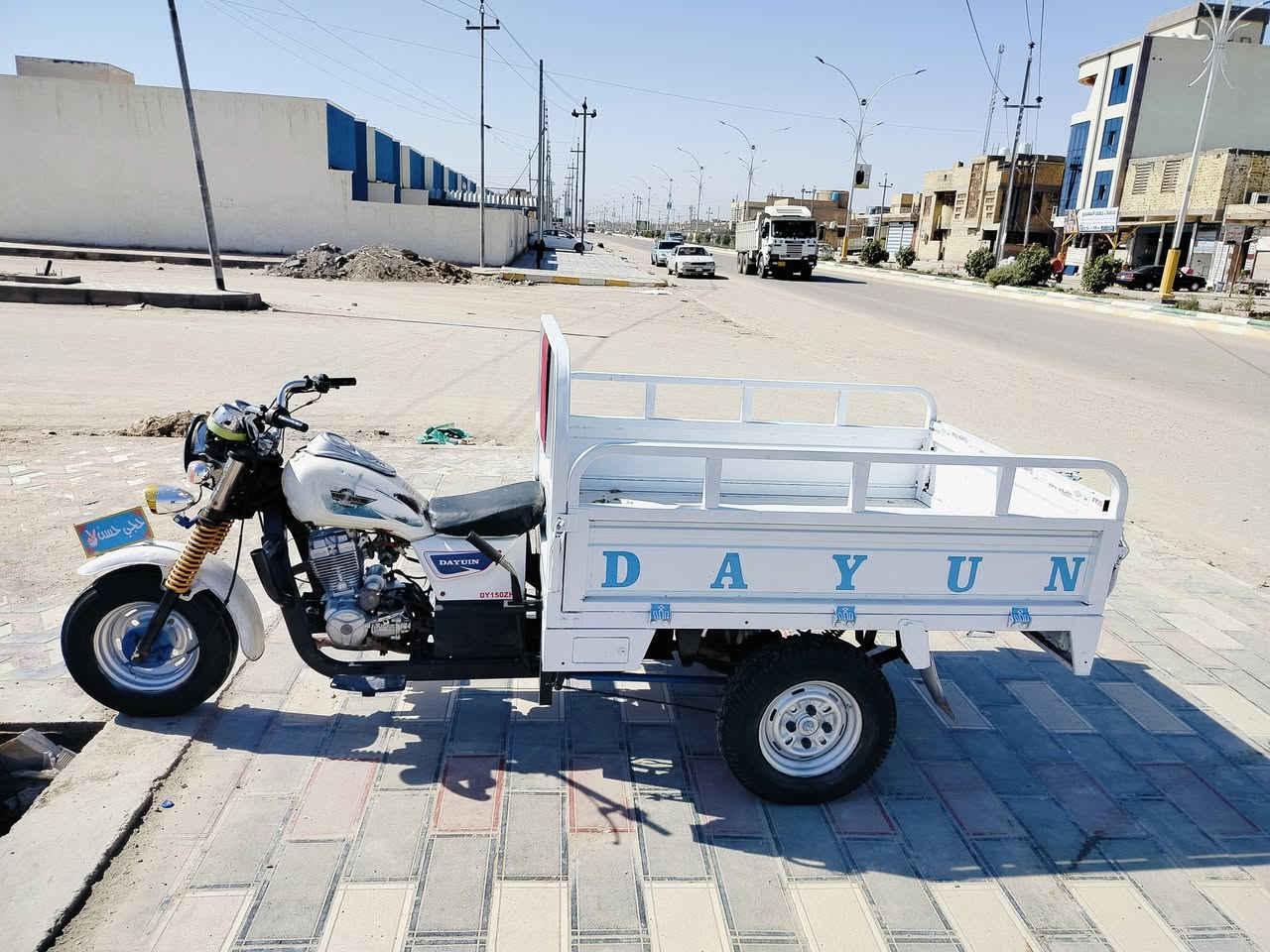 السلام عليكم ستوته للبيع مديل 15 اوراق اصولي محرك مفتوح بستم سلف كهربائيات كله شغاله  تايرات جدد جاهزه ترايك وين ماجان السعر مليون و 350 مكاني شطره وهذه رقمي ***********
