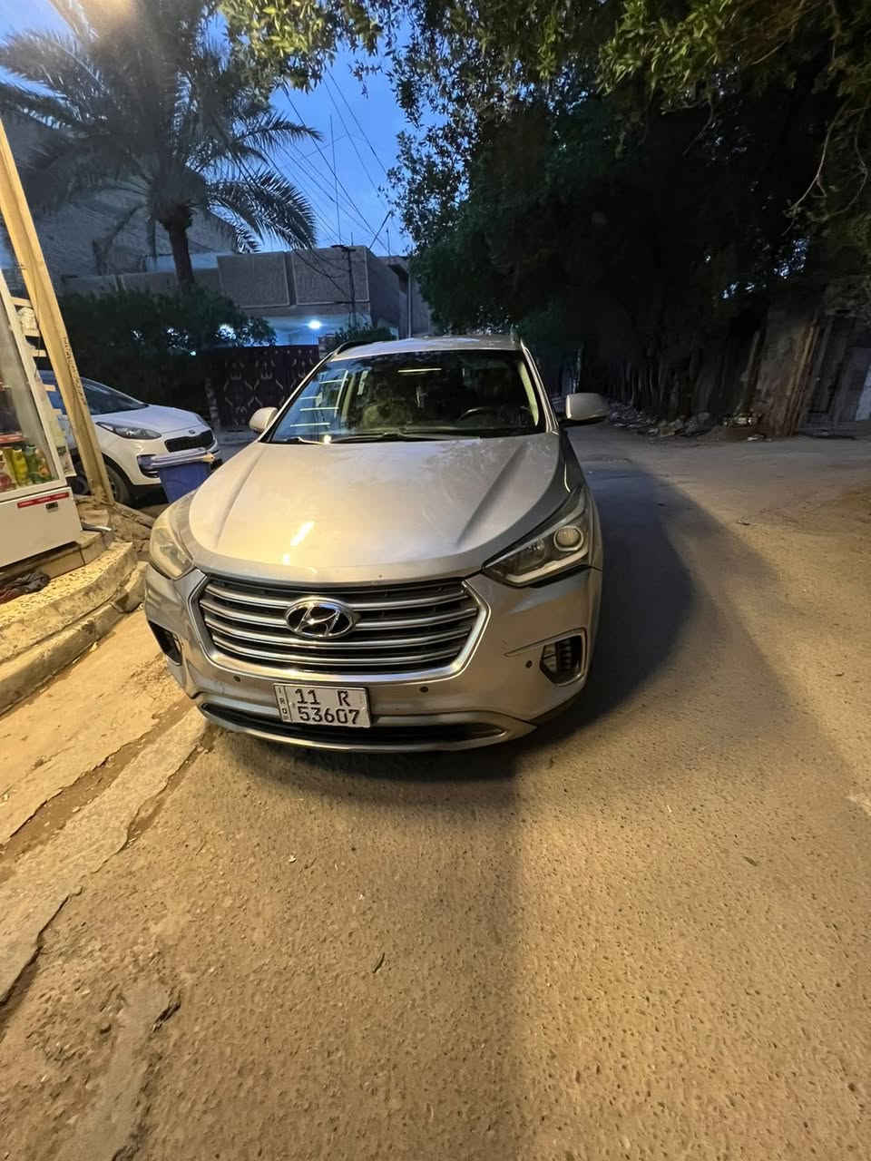 السلام عليكم سنتافي كراند موديل 2019وارد امريكي حادثها جاملغ وبنيد مواصفات فول  ماعده البانوراما سياره بصمة تشغيل وبصمت ابواب شاحن وايرليز يزات نيكلويل اكروم نيكل لايت شمعه كشن جلد  تدفته في الكشن بردت خلفيه وبعد بيه مواصفات معروفه الكراند بل مواصفات والرزانه السعر 177وبيه مجال بسيط السياره ماشيه 81 الف للستفسار ***********
