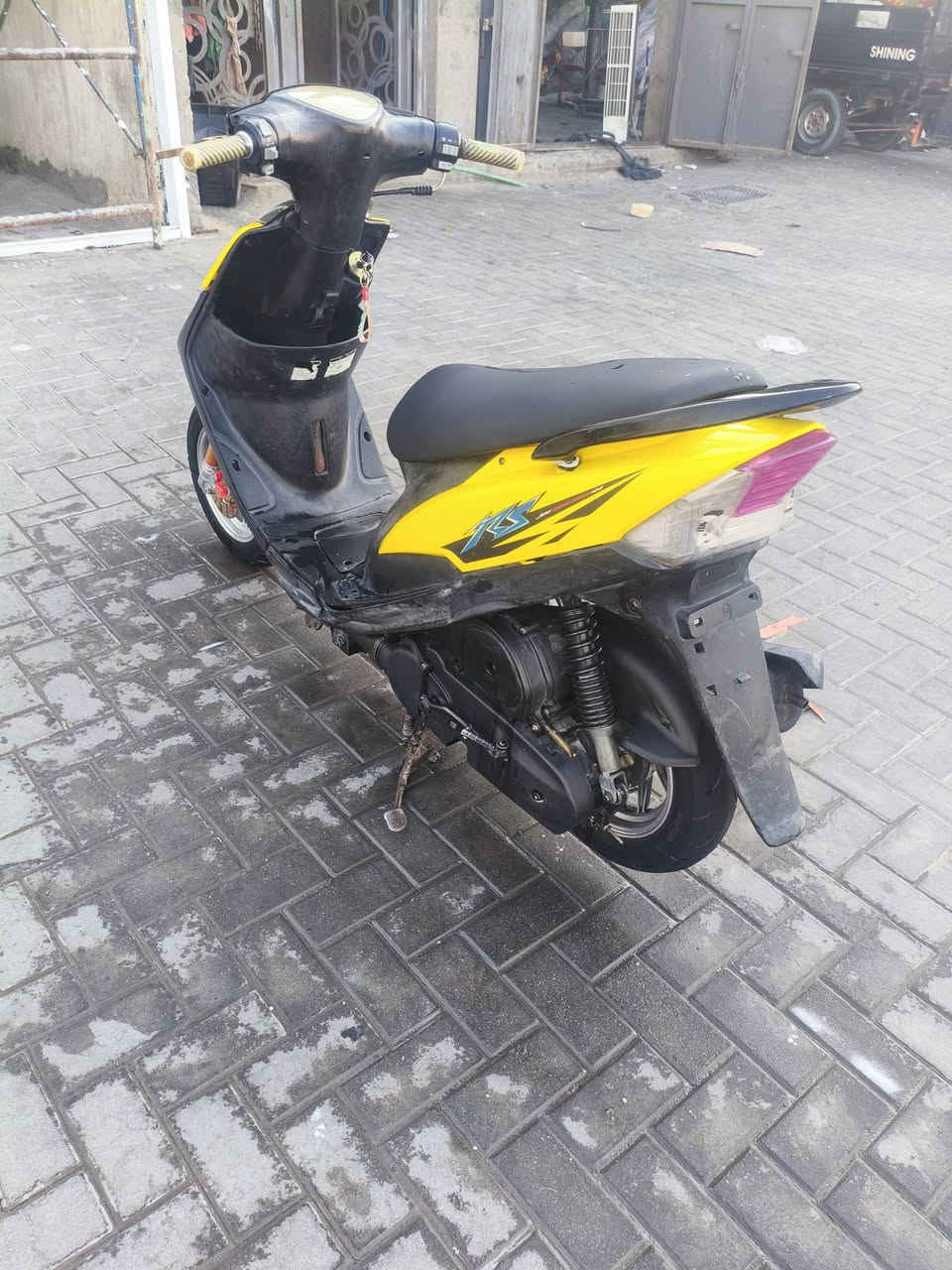 ماكس عدله ما مفتوحه بوشه 49ابلاديه شغاله سلف هندر اشاير سكنات لايت عالي وناصي صطاب خلفي دبلات رياضي ويل رياضي نعومه نهضه ومشي سعر 650وبيه مجال مكاني الحيانيه دور الشرطه قرب المعارض مال السيارات الجديده استفسار ***********
