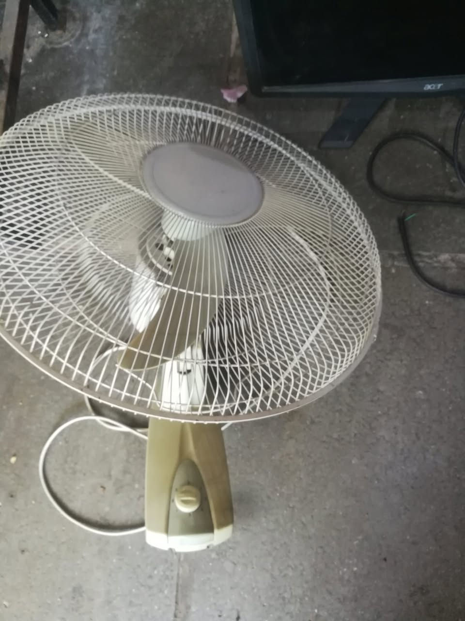 للبيع شاشه شغاله والباقي عاطل ماعرف بيهن قيم وخذ


**إذا كنت صاحب هذا الإعلان وتريد حذفه لأي سبب، رجاءا أرسل رسالة إلى الدعم الفني**