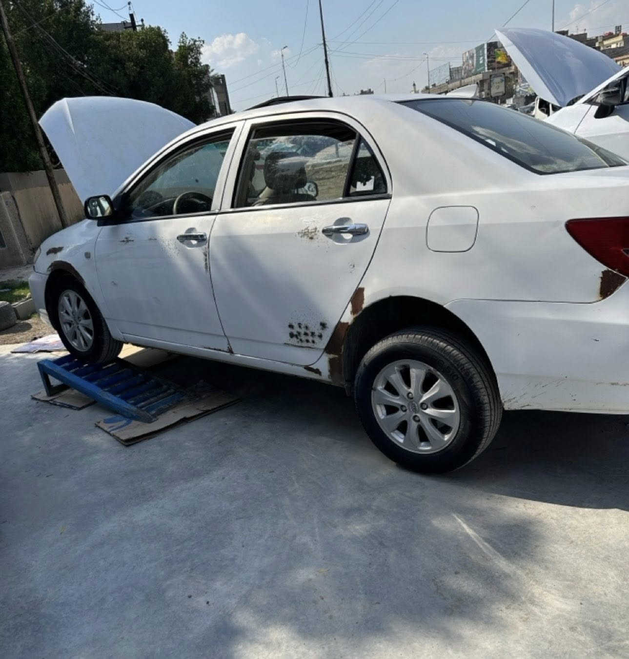 سياره BYD F3 موديل 2013 سياره مابيه اي حادث كير ومكينه وعقل وضفيره وتبريد كورلا سياره بيه كم طخه طخات بسيطه متصلحه ع الحار سياره مابيه اي حادث سنويه جديده تخم تايرات جديد  بس يحتاجله صبغ  سعر 72 ورقه وبيه مجال مكينه (كورلا 1800) كير و مكينه جديدات مكفولات رقمها بغداد

***********

