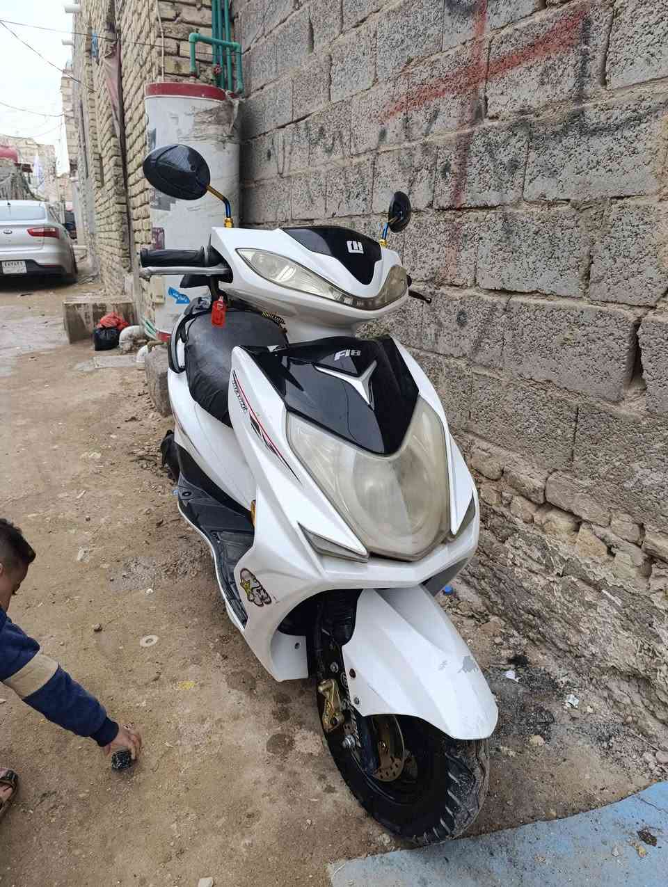 سكنس للبيع سلف هندر مديل 2023 نجف السعر  350
/***********
